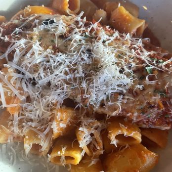 Crossroads Kitchen - Spicy Rigatoni Vodka - Vegan Near Me - Los Angeles, California Crossroads Kitchen - Spicy Rigatoni Vodka - Vegan Near Me - Los Angeles, California