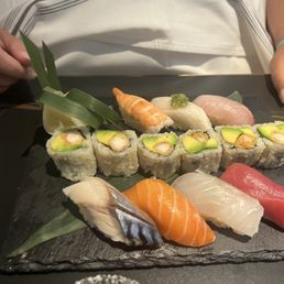 Nigiri Maki Combo Nigiri Maki Combo
