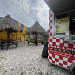 Jbs cheesesteaks - Hollywood - Seating