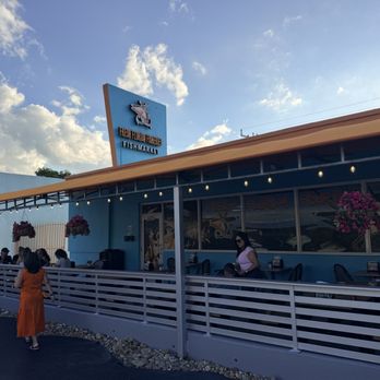 Fresh Florida Fisheries - Seafood Markets Near Me - Miami, Florida