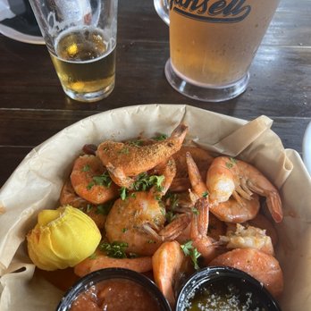 Fuller's Raw Bar - Seafood Near Me - Hampton, Virginia