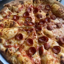 R Five Wines - Pepperoni Pizza