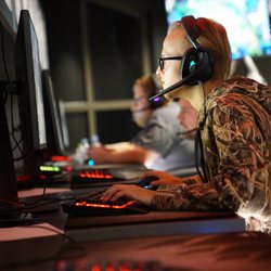 Clash eSports & VR Experience at OWA - Questions about what games you can play at Clash? We keep an updated list on our website!