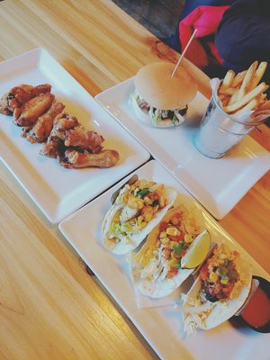 El Furniture Warehouse - Montreal by null