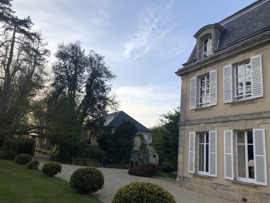 Château La Chenevière by null