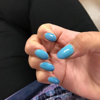 Mr. Le's Hair and Nails - My nails are 2 weeks old and have been through some hard labor. - Nail Salons Near Me - Bakersfield, California Mr. Le's Hair and Nails - My nails are 2 weeks old and have been through some hard labor. - Nail Salons Near Me - Bakersfield, California