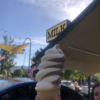 Meadowlark Dairy - Artsy photo of the vanilla chocolate medium swirl - Ice Cream & Frozen Yogurt Near Me - Pleasanton, California Meadowlark Dairy - Artsy photo of the vanilla chocolate medium swirl - Ice Cream & Frozen Yogurt Near Me - Pleasanton, California