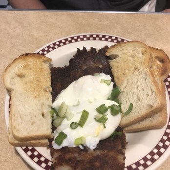 Hallie's Diner - Corned beef hash - American Near Me - Petaluma, California Hallie's Diner - Corned beef hash - American Near Me - Petaluma, California