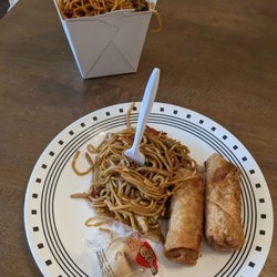 Great Taste Chinese Restaurant - Pork loin mein + 2 egg rolls