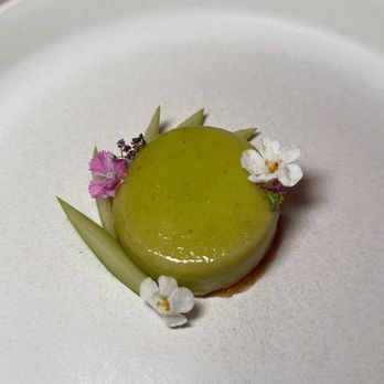 Fabrik - Austin - Course 6: Green Apple Petit Gâteau - Vegan Near Me - Austin, Texas