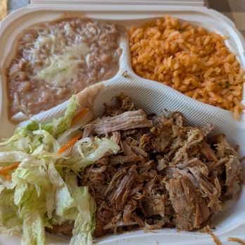 El Cerrito Taqueria - Carnitas plate - Mexican Near Me - Livermore, California El Cerrito Taqueria - Carnitas plate - Mexican Near Me - Livermore, California