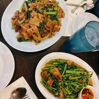 Ruen Pair - Pad See Ew and Morning Glory with Crispy Pork - Thai Near Me - Los Angeles, California Ruen Pair - Pad See Ew and Morning Glory with Crispy Pork - Thai Near Me - Los Angeles, California