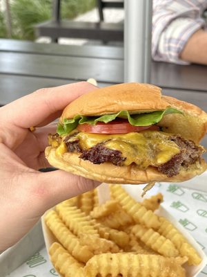 Shake Shack Mary Brickell Village by null