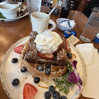 Downtown Cafe by JL - Waffle n churro - Breakfast & Brunch Near Me - Oxnard, California