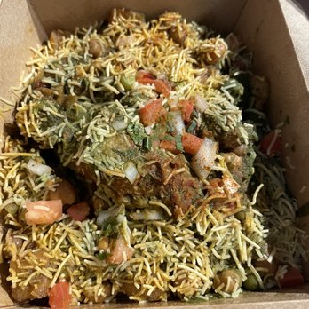 Curry Up Now - Vegan dish - samosa - Indian Near Me - Atlanta, Georgia