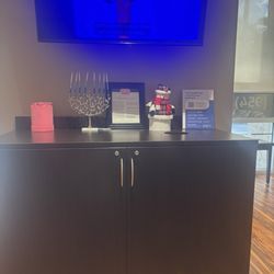 Pembroke Pink Imaging - TV in waiting area
