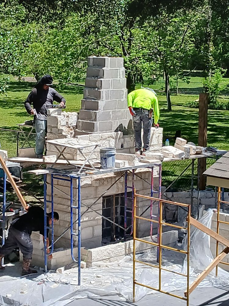 Slide of DNR roofing  remodeling  and demolicion