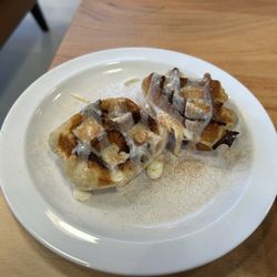 Just Love Coffee Cafe - Arlington TX - Nana's Cinnamon Rolls - soooooooo good!