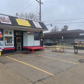 Buck N Dink’s BBQ - 285 north avenue Mount Clemens - Food Trucks Near Me - Mount Clemens, Michigan