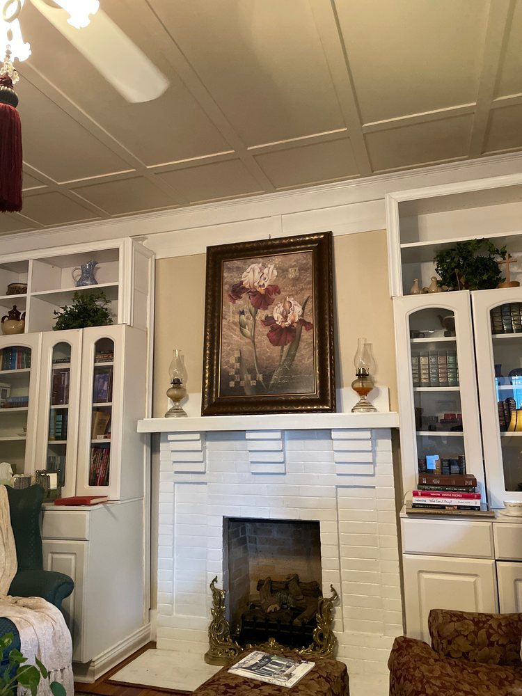 DOVE HOUSE Updated August 2024 15 Photos 1976 Beech St, Arcadia