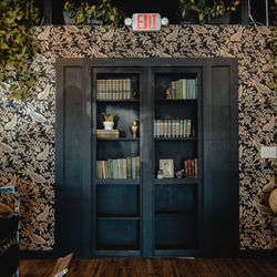 The Oxford Barber - What's behind the door?