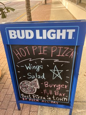 Hot Pie Pizza by null