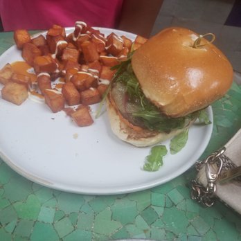Fandi Mata - Mediterranean Near Me - Brooklyn, New York