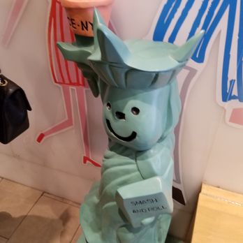 I CE NY - Smash and roll - Desserts Near Me - New York, New York I CE NY - Smash and roll - Desserts Near Me - New York, New York