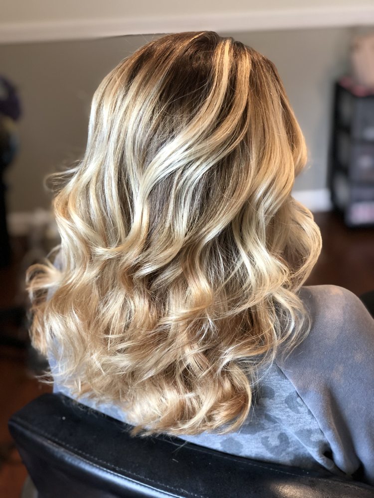 Hair By Stephanie Logo