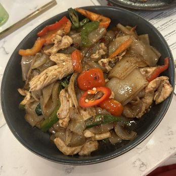 Dok Khao Thai Eatery - Beef drunken noodles - Thai Near Me - Columbia, Maryland Dok Khao Thai Eatery - Beef drunken noodles - Thai Near Me - Columbia, Maryland