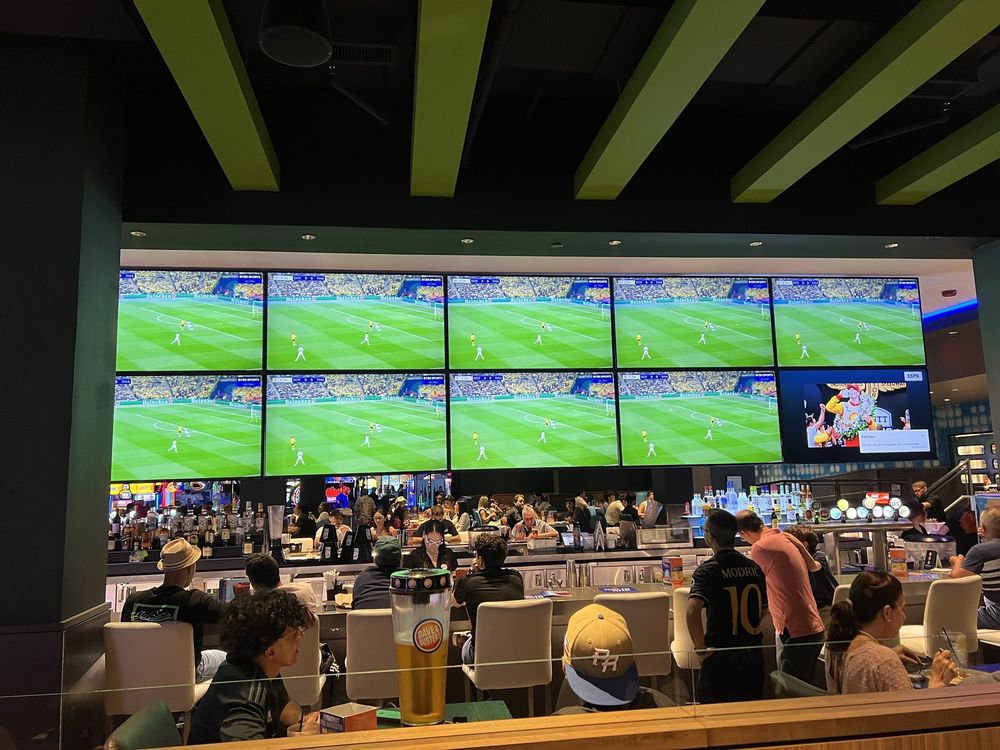 DAVE & BUSTER’S PLAZA LAS AMERICAS Updated August 2024 25 Photos