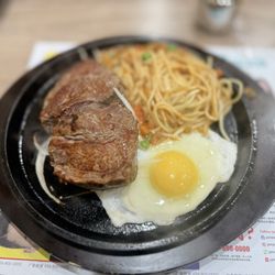 Hakka Brother - Filet mignon with spaghetti