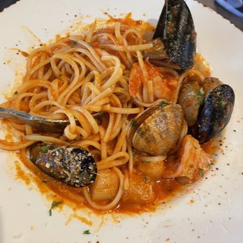 Pranzi - Linguine Seafood - Italian Near Me - San Carlos, California Pranzi - Linguine Seafood - Italian Near Me - San Carlos, California