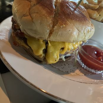 Bowen House - Cocktail Bars Near Me - Dallas, Texas