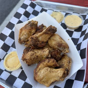 The Bacon Boss HQ - wings - Food Trucks Near Me - Wesley Chapel, Florida
