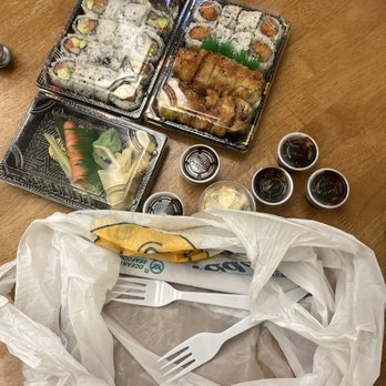 Sushi King - this is what was actually delivered - Japanese Near Me - Daytona Beach, Florida Sushi King - this is what was actually delivered - Japanese Near Me - Daytona Beach, Florida