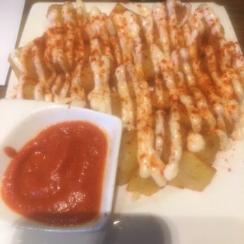 Ciutat Comtal - Potato's - Tapas Bars Near Me - Barcelona, B