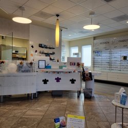 Advanced Vision Care and Dry Eye Spa - Check-in desk