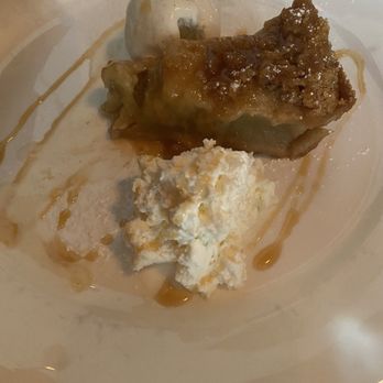 Country House - Apple pie - American Near Me - Stony Brook, New York Country House - Apple pie - American Near Me - Stony Brook, New York