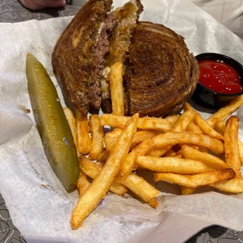 Lucille's Roadhouse - Patty melt and fries - Coffee & Tea Near Me - Clinton, Oklahoma