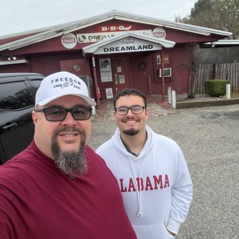 Dreamland BBQ - Danny says this is the Best BBQ in town. I tend to agree. - Barbeque Near Me - Tuscaloosa, Alabama