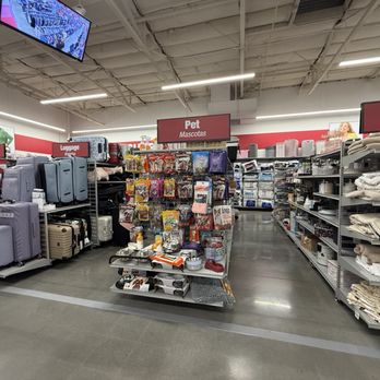 Burlington - Pet section - Department Stores Near Me - Santa Clarita, California