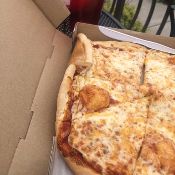Fredrico’s Pizza - They put our large pizza in a medium sized box and forced it to fit after an hour waiting to get it. - Pizza Near Me - Logan, Utah