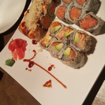 Sushi House - Spicy girls roll?! Spicy tuna house special roll - Sushi Bars Near Me - Willow Grove, Pennsylvania