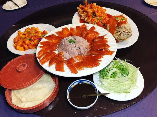 Duck House Restaurant 鹿鼎記 by null