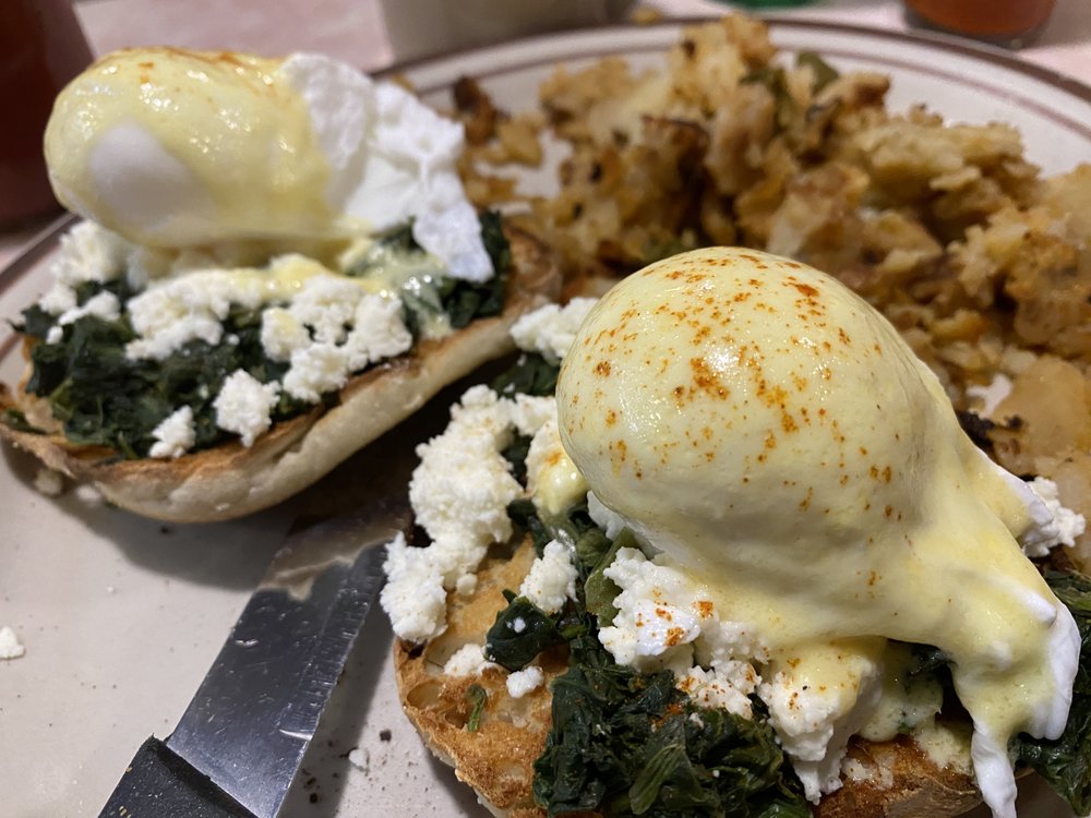 TOM’S RESTAURANT 628 Photos & 835 Reviews 2880 Broadway, New York