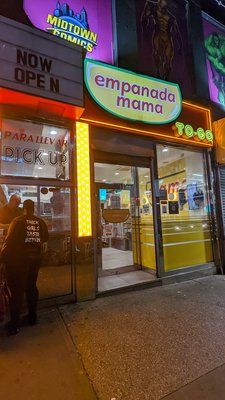 Empanada Mama Times Square (40th St) by null