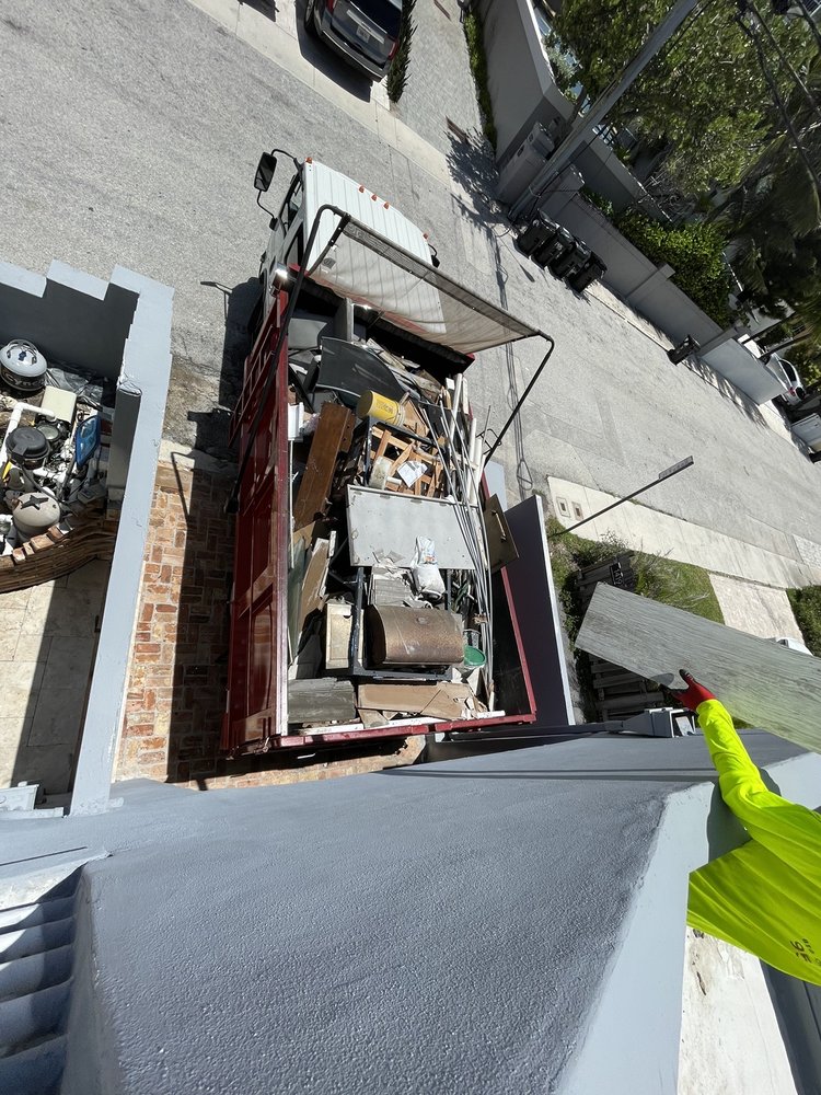 NICK’S JUNK REMOVAL Updated September 2024 19 Photos & 10 Reviews