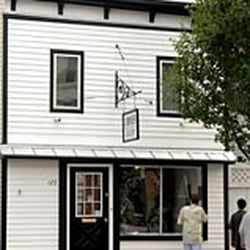 Limner Gallery - Limner at 123 Warren St.