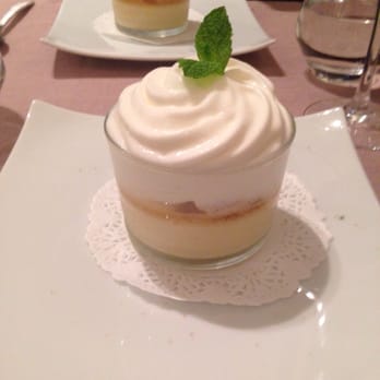 La Part des Anges - Creme brûlée with lychee fruits - French Near Me - Chinon, 37 La Part des Anges - Creme brûlée with lychee fruits - French Near Me - Chinon, 37